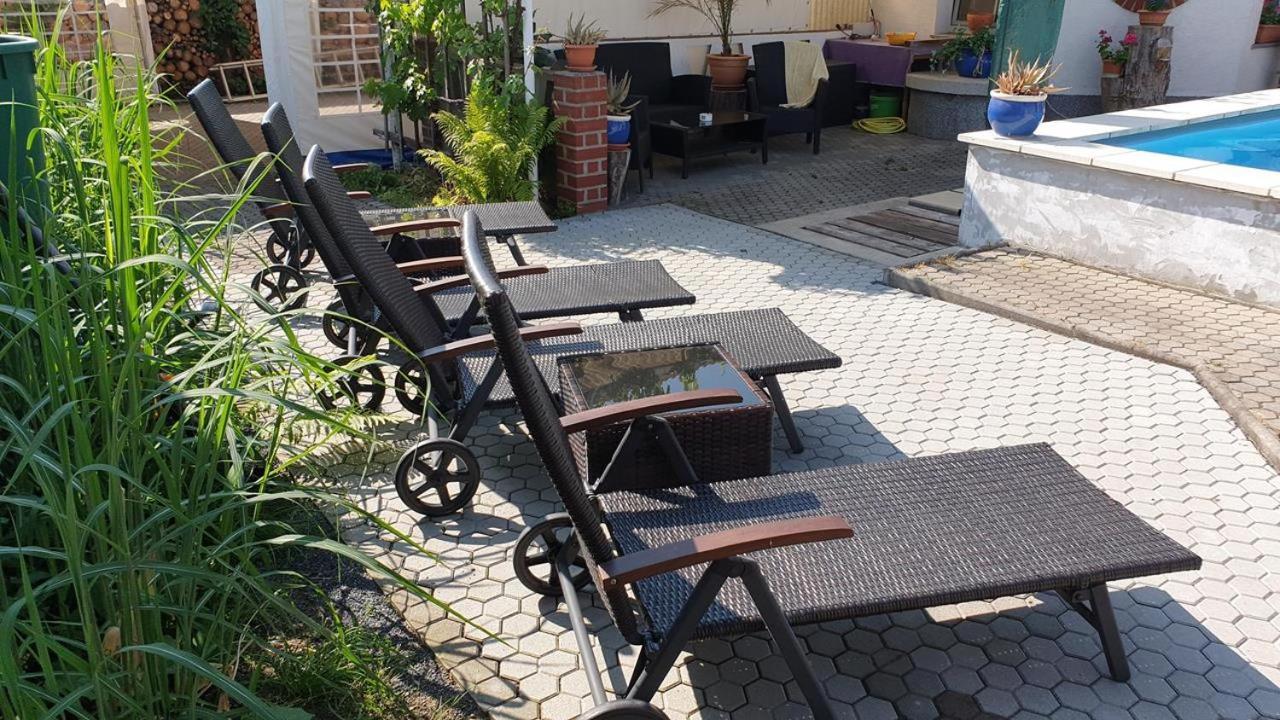 Pension Muench "Am Anger" Neuseusslitz Buitenkant foto